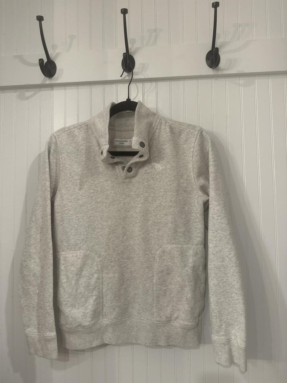 Abercrombie Kids Pullover Hoodie – Size 13/14 – Gray